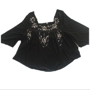 Free People Embroidered Boho Style Top / Sz S